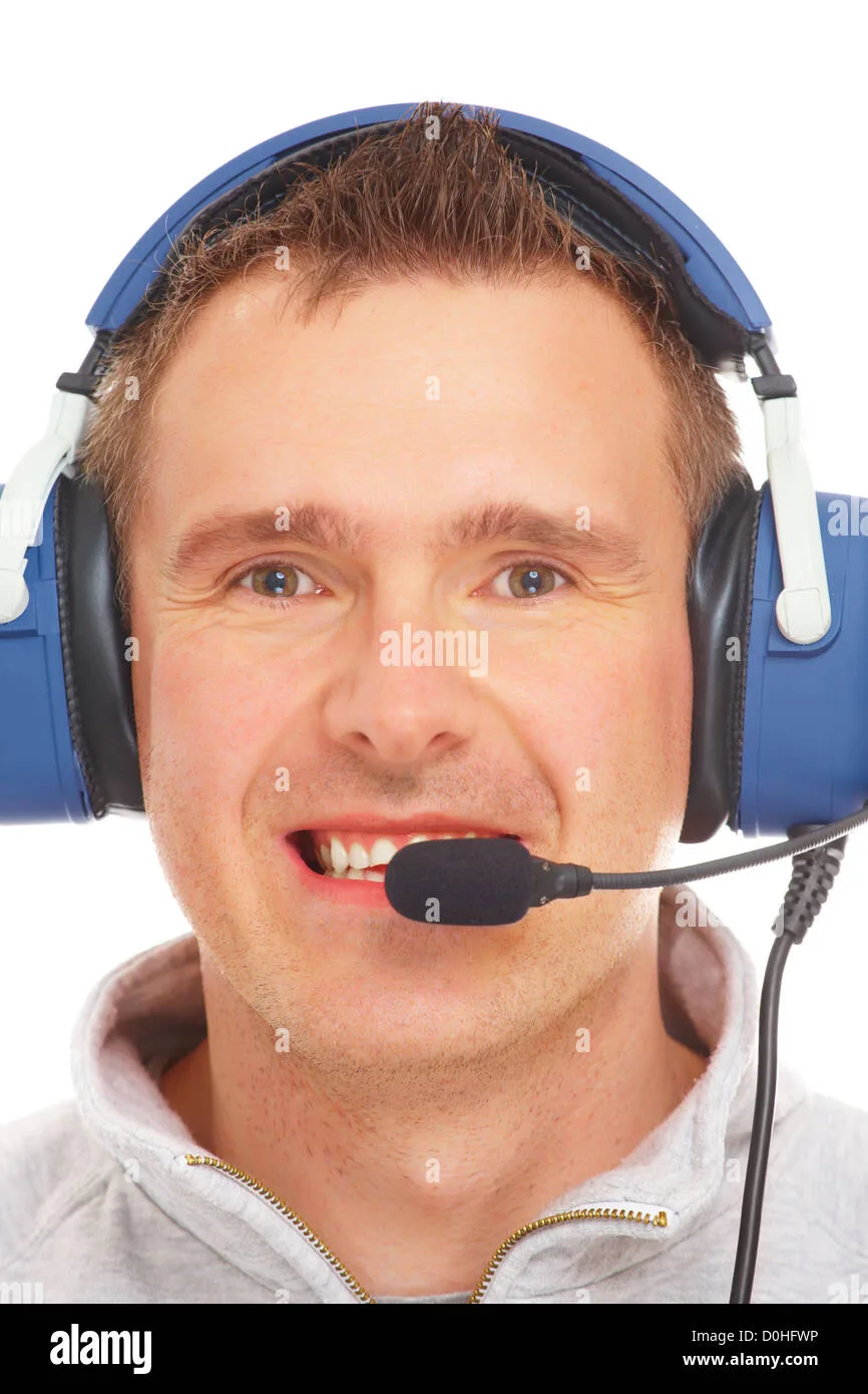 战术分析解说员李战术工作照